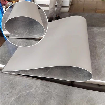 Flexibla och robusta väggpaneler